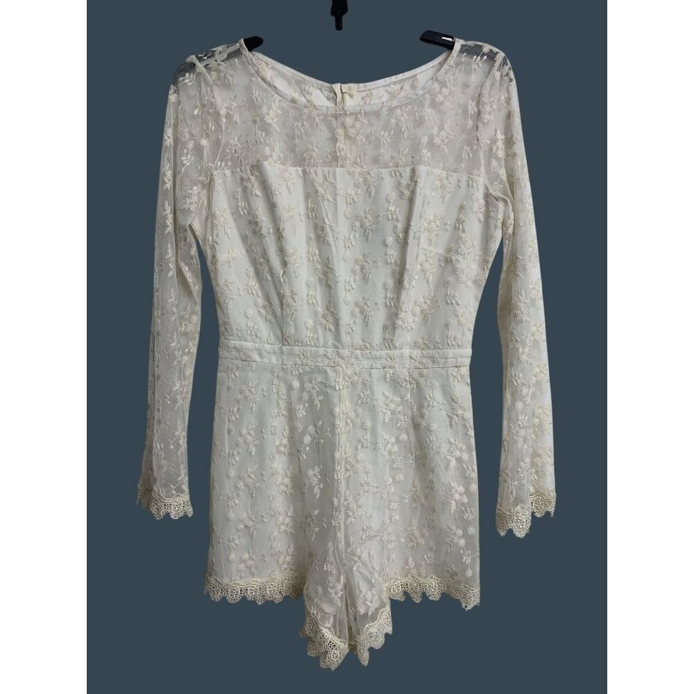 NWOT BB Dakota 4 Crochet Floral Lace Cottagecore Romper Cream Feminine Boho